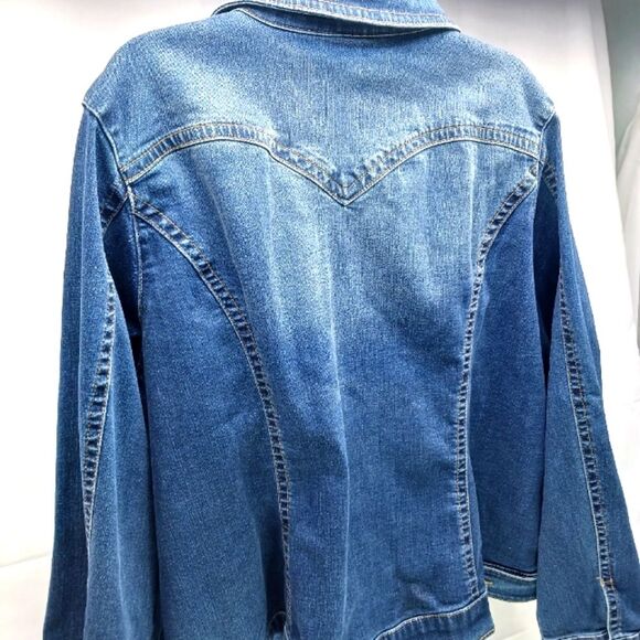 Avenue Denim Trucker Jacket Women's 22/24. Distressed with Leopard Print Cuffs.. - Picture 2 of 14